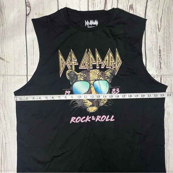 Def Leppard 1983 "Rock & Roll" Women's Black Sleeveless Graphic Tank shirt dress - Picture 3 of 6